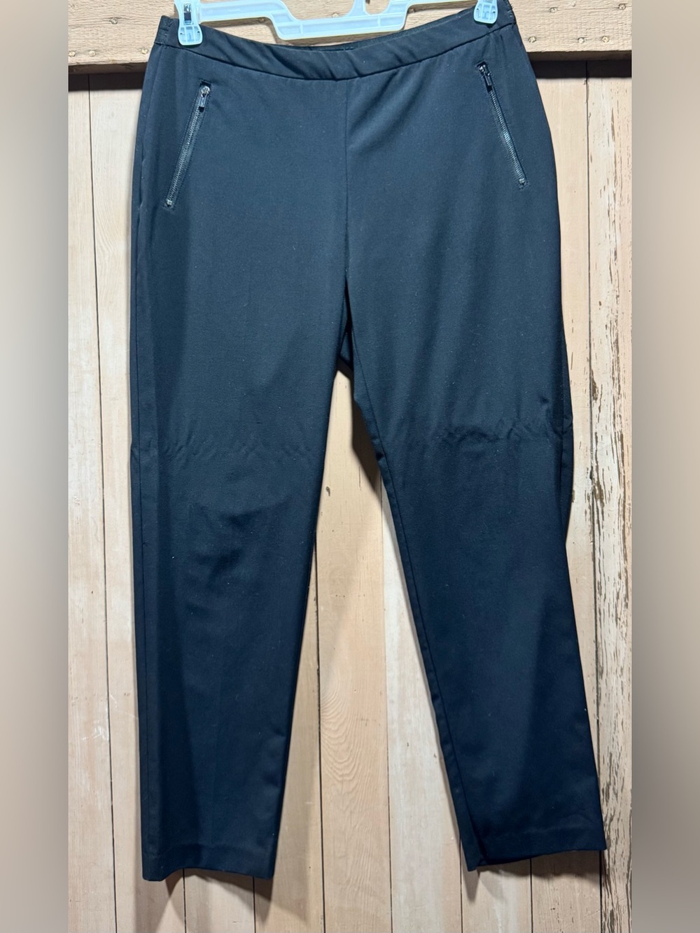 Ellen Tracy Black Ankle Cropped Stretch Pants